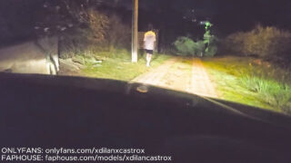 Колумбийские красавцы занимаются сексом без презерватива на публике (вид от первого лица): интенсивное лизание и жесткий анальный секс на открытом воздухе.