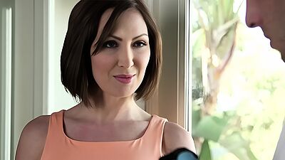 Yasmin Scott Swallows Cum