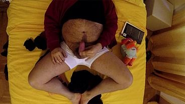 GG Jerking in my bed