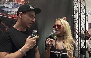 AVN 2016 Alix Lynx and Nikki Delano Interviews