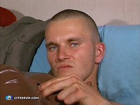 INFLATABLE DOLL FOR HORNY SOLDIER