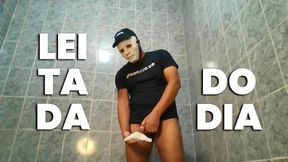 Relax and Enjoy Delicious Cum in This SensualGay Masturbation Clip
