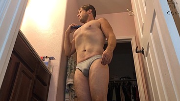 Hairy Guy N Man-Thong Shaves Body