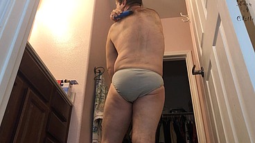 Hairy Guy N Man-Thong Shaves Body