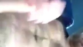 batendo punheta no banco de tras do onibus com risco de flagra