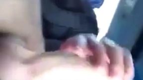 batendo punheta no banco de tras do onibus com risco de flagra