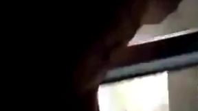 batendo punheta no banco de tras do onibus com risco de flagra