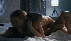 Scarlett Fucks Tattood Lesbian