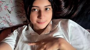 VECINA CASADA ME PIDE QUE LA GRABE MIENTRAS SE QUITA LA ROPA