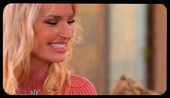 Elsa Jean's Sizzling Lesbian Affair Handpicked videos