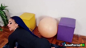 Mulher casada quando quer trair o marido, consegue em qualquer oportunidade