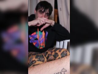 Me fue infiel y me atraganto con la verga de su mejor amigo!