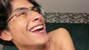 Aaron Ez Private Show