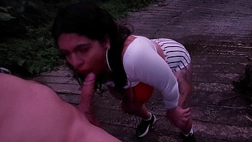 Sexo en Publico Con una Tetona Colombiana