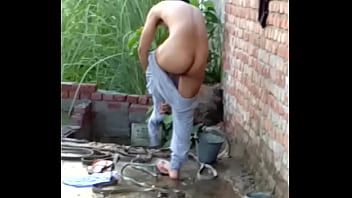 Indian Gay Bathing Nude With Big Butts