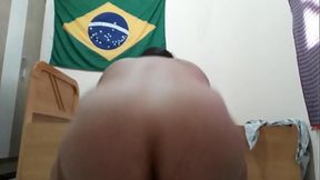 Sentada da gordinha da igreja