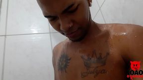 chamei a sumaya ganesha para tomar banho comigo