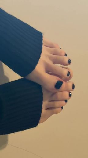 Cute trans girl worships feet in a solo fantasy