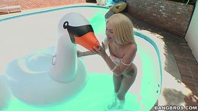 Chris Strokes slays petite Elsa Jean after her sunbathing in the outdoor pool