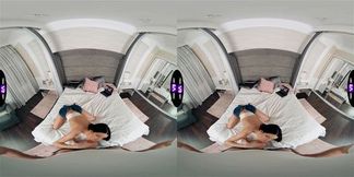 TmwVRnet Jasmine Jayne Rubbing pussy before sex