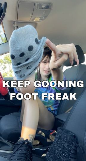 Foot Slut Car Ride