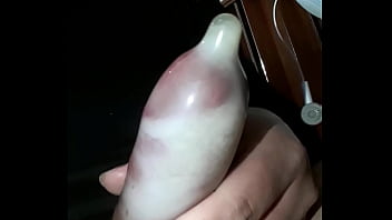 Huye cum in condom