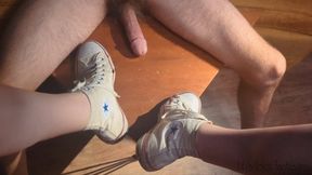 Fifi giving a shoejob in her trashed well worn Converse All Stars until he comes all over the soles