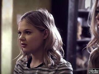 Two teen rivals suck n fuck the teacher