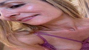 je vous souhaite une excellente journee et un bon week-end mes coquins