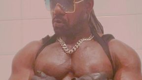 biig chested black muscle dad tit and cock play