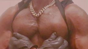 biig chested black muscle dad tit and cock play