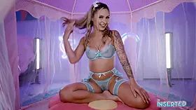 INSERTED Gypsy Rose teases in teal