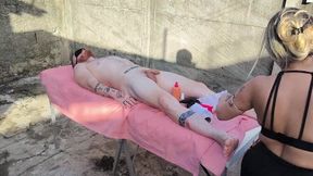 MATURE BABE stepsister gives a real sensual fellatio after massage