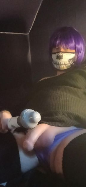 Explosive orgasm from massager with Raven LeTrap