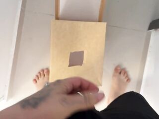 Mi hermanastra me pide regalo e cumpleaños y le doy una dua folada