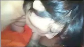 Princesa asiática chupando y siendo devorada por completo