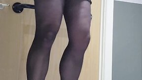 Hands-free ejaculation in tights and heels in public toilet