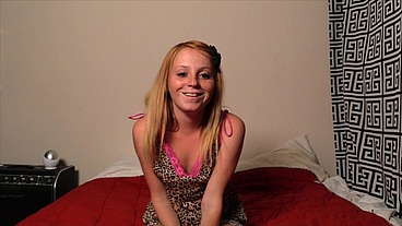 Alyssa Hart Freckled Redhead Non-Nude SFW Webcam Clips