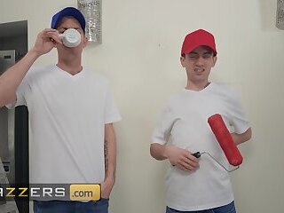 BRAZZERS - Louise Lee Rewards The Housepainters She Hired With A Paint Her Face With Cum - Betsy Blu