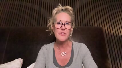 grandma livestream