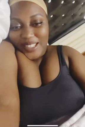 Fat Ebony Girl Has a Big Fat Pussy and She Masturbate