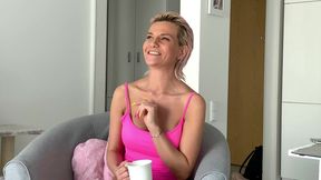 super hot busty milf subil arch knows how to deepthroat a big cock