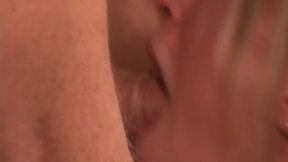 Slut in leggings with nice ass deep throats and takes cocks in living room