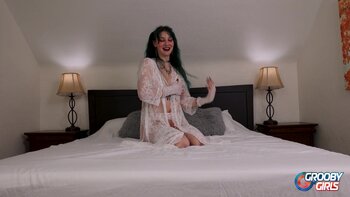Mj Wylde's Sultry Solo Session: Tattooed Tgirl Teases with Dildo