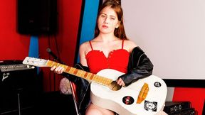 Wonderful Nika's fingering porn