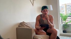arrombando o boy marrento e fazendo ele de putinha. - completo