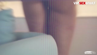 VIP SEX VAULT - How To Give Anal Pleasure With Brunette Babe Julia De Lucia And Big Dick Stud