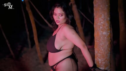 Bong Model Sreshtha 02