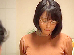 Erotic Asian woman KOC7606053022