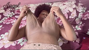 Venha Me Ver Balan&ccedil_ando Minhas Tetas Gigantescas